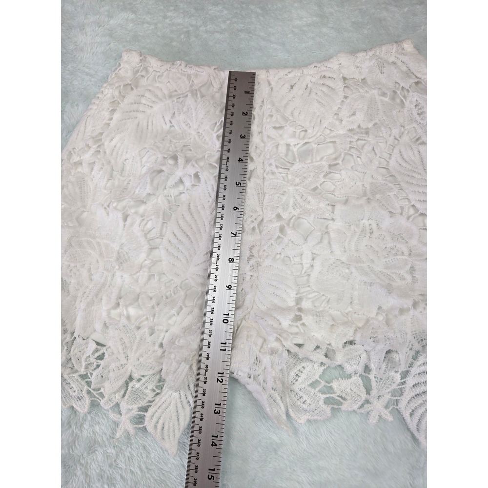 White Floral Leaf Guipure Lace High Waisted Shorts Scalloped Hem Small T1X5 - Picture 5 of 11
